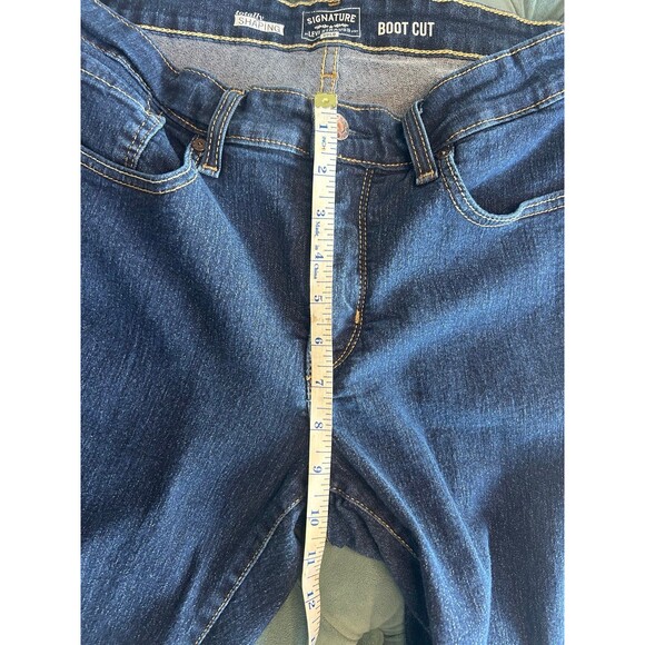 Signature Levi Strauss Gold Totally Shaping Bootcut Womens jeans sz 33 Midrise - Picture 12 of 12